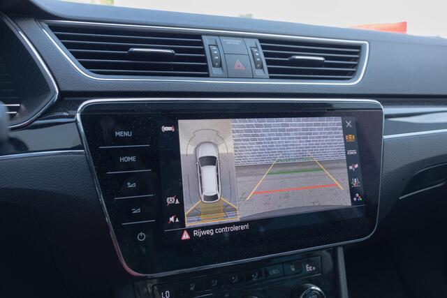 Skoda SUPERB Combi 1.4 TSI iV Laurent & Klement | Plug-in Hybrid (PHEV) | Lederen Bekleding | Matirx-LED Koplampen | Panoramadak | Stoelventilatie | Columbus Navigatie | Stoelverwarming voor en achter | Keyless Entry | Elektrische Achterklep | Cruise Control Adaptief