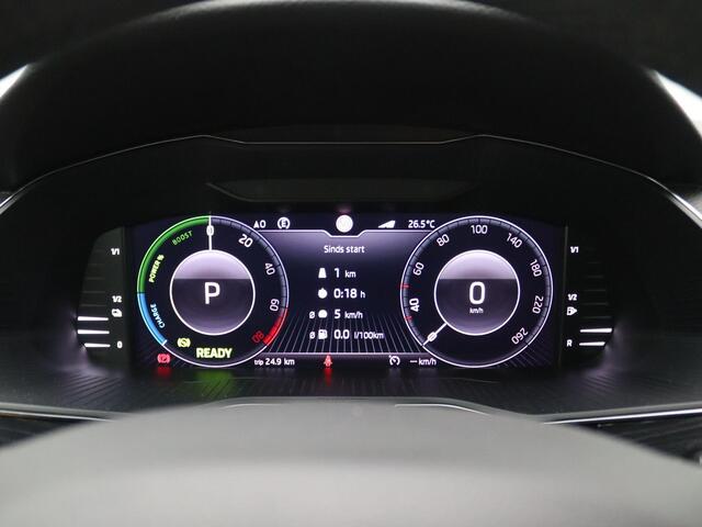 Skoda SUPERB Combi 1.4 TSI iV Business Edition Plus SOH 88%, Trekhaak, Memorystoel, 18" LMV, Keyless, Adaptive Cruise Control, Achteruitrijcamera