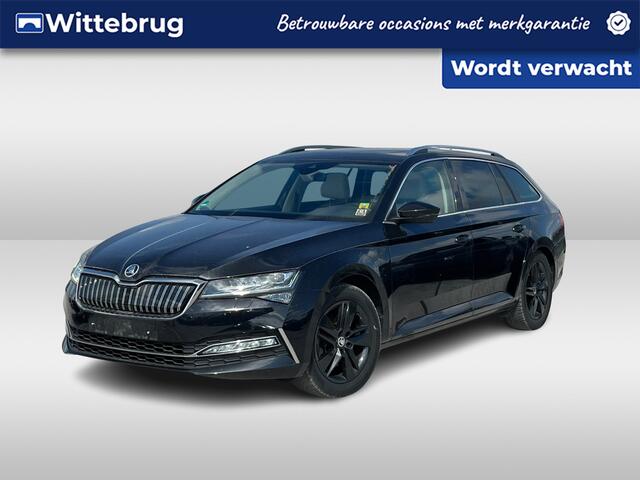 Skoda SUPERB Combi 1.4 TSI 218pk iV DSG Style / Panorama dak / Beige Leder / App. Connect / Achteruitrijcamera / 17'' LMV