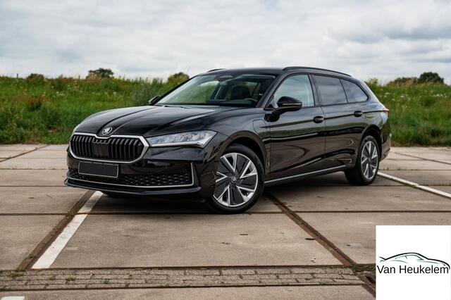 Skoda SUPERB Combi 1.5 TSI PHEV Selection | TREKHAAK | SUNSET | 18"