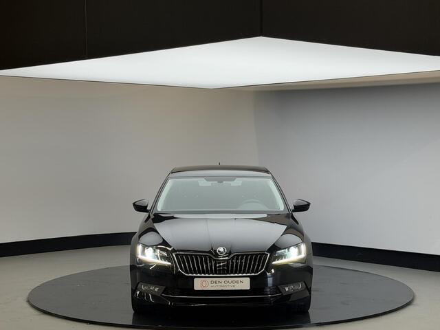 Skoda SUPERB 1.4 TSI ACT Ambition Business | Automaat | Clima | 1e eigenaar | Dealer onderhouden | NL Auto