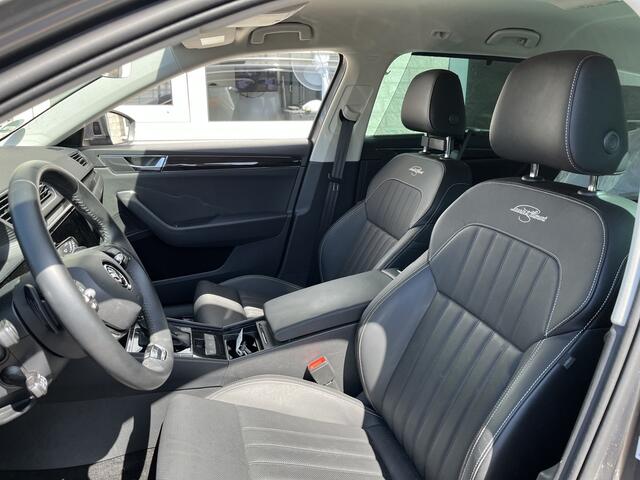 Skoda SUPERB Combi 1.4 TSI iV Laurin & Klement / AUTOMAAT/ 218 PK/ CANTON AUDIO/ CAMERA/ DCC/ CRYSTAL LIGHTING/ DODE HOEK/ STOELVENTILATIE/ MEMORY SEATS/ VOORRUIT VERWARM./ STOELVERWARM. V&A/ SMARTLINK/ KEYLESS/ ADAPT. CRUISE/ NAVI/ CLIMA