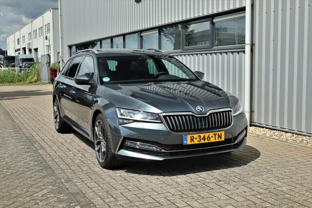 Skoda SUPERB Combi 2.0 TSI 4x4 DSG Laurin & Klement 425pk sleeper