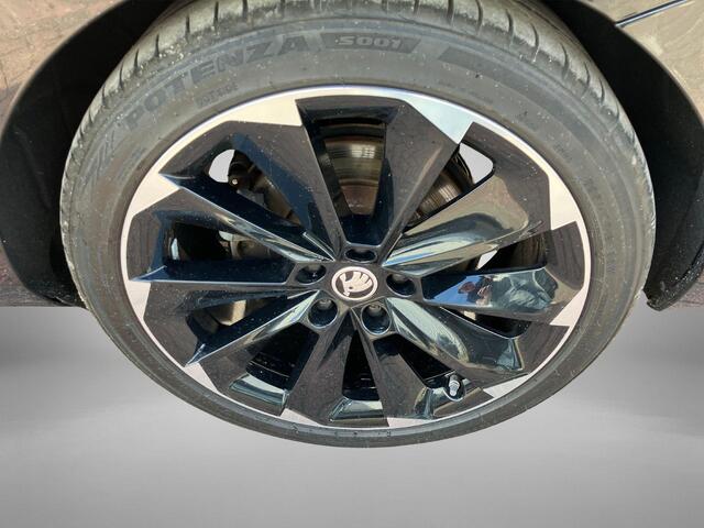 Skoda SUPERB Combi 1.4TSI 180KW/245PK Sportline Business Panoramadak · Trekhaak · 360°Camera + Parkeersensoren ·