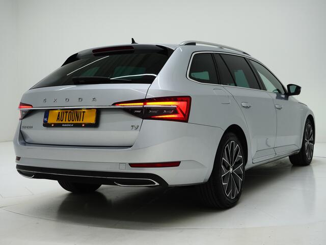 Skoda SUPERB Combi 1.4 TSI iV Laurin & Klement | Panoramadak | Leder | Massage | Canton | Stoelkoeling | 360 | Keyless | Sfeerlicht