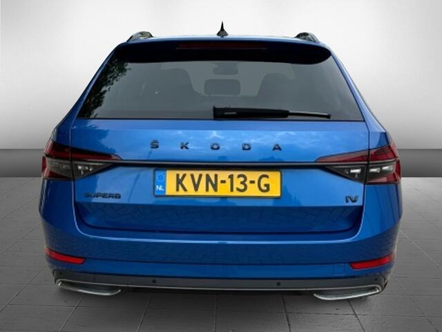 Skoda SUPERB Combi 1.4 TSI iV Sportline virtual SOH 95% cockpit, memory seat