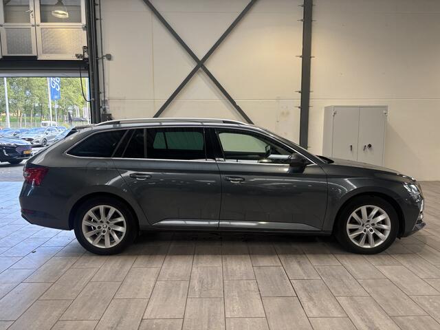 Skoda SUPERB Combi 1.4 TSI iV 218pk Business Edition | Trekhaak | Elekr. verstelbare memory seat | Camera | Cruise | Clima |