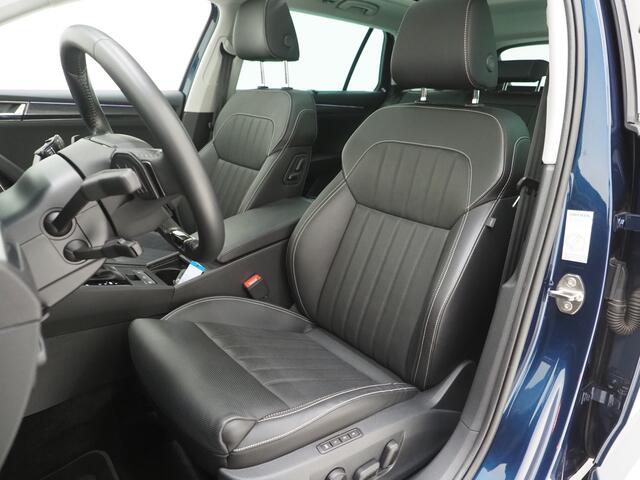 Skoda SUPERB Combi 1.4 TSI iV Style | Panoramadak | Leder | Trekhaak | Stoelkoeling | 360 | Memory | Keyless | Carplay