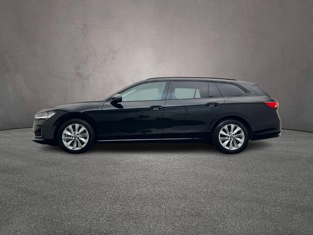 Skoda SUPERB Combi 1.5 TSI PHEV Edition 204pk DSG Automaat, Trekhaak, Stoelverwarming, Achteruitrijcamera, Adaptive cruise control, Dodehoeksensoren, Parkeersensoren, Navigatie, App-connect, LED koplampen