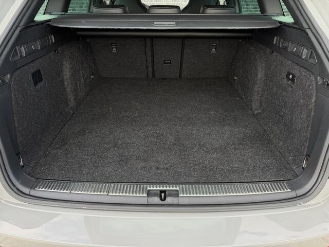 Skoda SUPERB Combi 1.4 TSI iV Sportline Business | Elek. Trekhaak | Memory | Sfeerverlichting | Carplay | Navi |