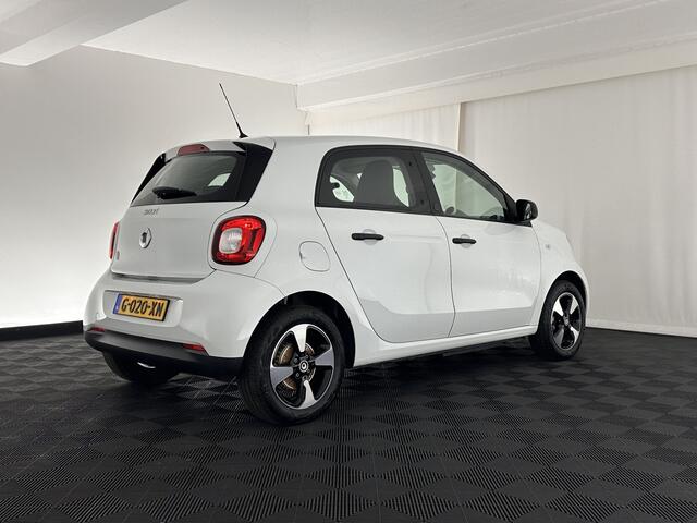 Smart EQ FORFOUR Business Solution 18 kWh [ 3-Fase ] (INCL.BTW) *FULL-LEATHER | AIRCO | CURISE | COMFORT-SEATS | 15''ALU*