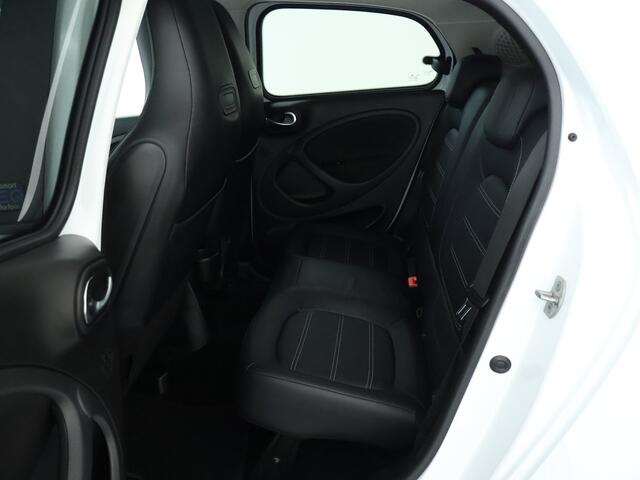 Smart EQ FORFOUR Comfort PLUS I Exclusive Pack | Winterpakket | JBL soundsystem | Navigatie | DAB | Parkeerpakket |