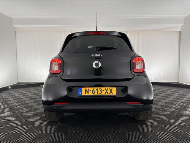 Smart EQ FORFOUR Comfort 18 kWh [ 3-Fase ] (INCL.BTW) *COMFORT-SEATS | APPC-CONNECT | AIRCO | CRUISE | PDC | 16''ALU*