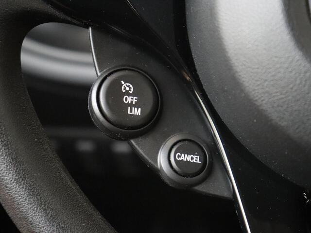 Smart EQ FORFOUR Business Solution 18 kWh | Cruise Control | Climate Control | DAB