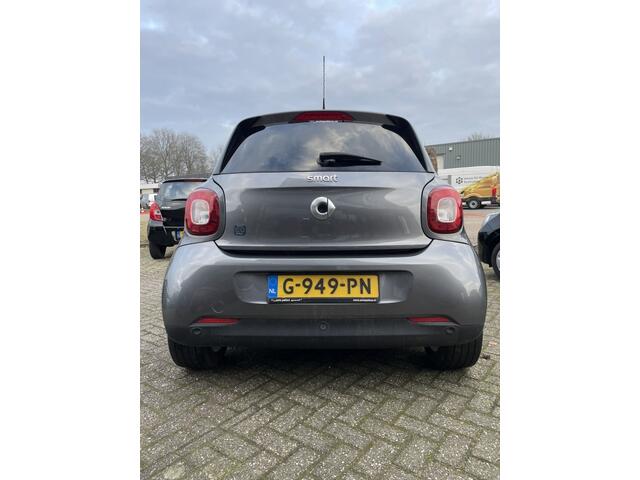 Smart EQ FORFOUR Bns Sol.