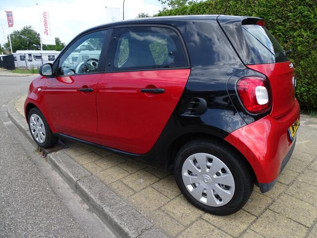 Smart FORFOUR 1.0 PURE-97263 Km-Airco-Blth-Usb-Cruise