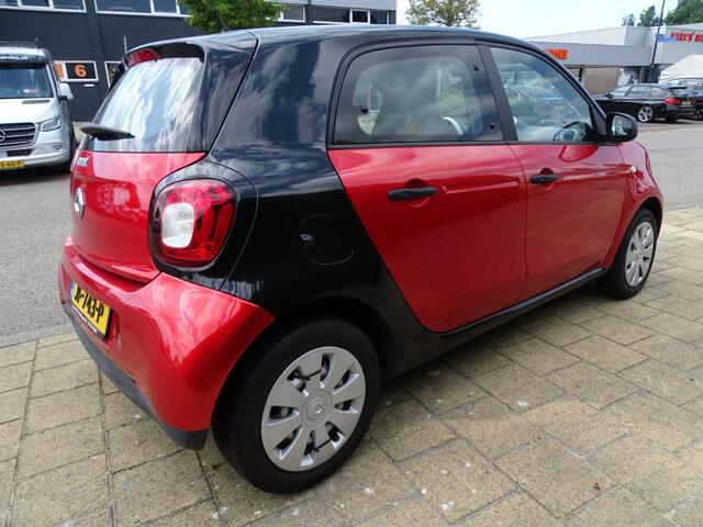Smart FORFOUR 1.0 PURE-97263 Km-Airco-Blth-Usb-Cruise