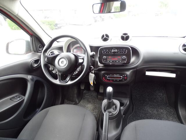 Smart FORFOUR 1.0 PURE-97263 Km-Airco-Blth-Usb-Cruise