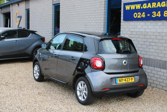 Smart FORFOUR 1.0 Automaat Airco Hoge instap