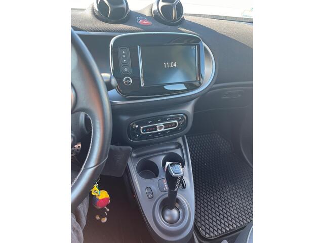 Smart FORFOUR 1.0 T BRABUS