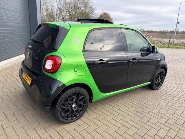 Smart FORFOUR electric drive pure 18 kWh ELEKTRISCH VOUWDAK / LEER !