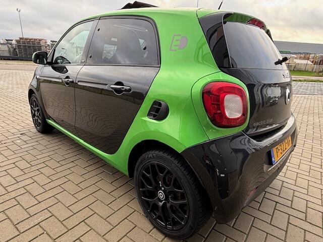 Smart FORFOUR electric drive pure 18 kWh ELEKTRISCH VOUWDAK / LEER !