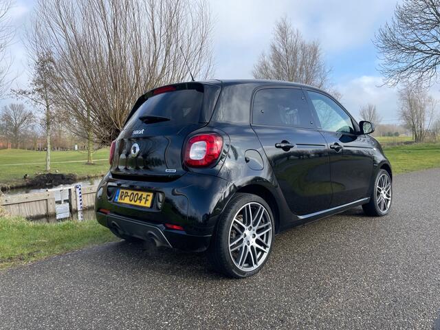 Smart FORFOUR 1.0 T BRABUS Xclus.