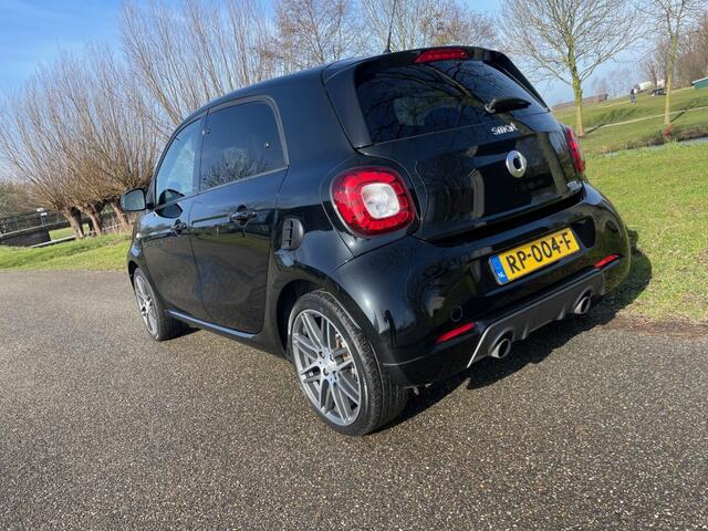 Smart FORFOUR 1.0 T BRABUS Xclus.
