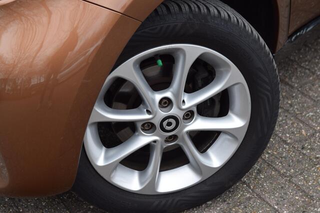 Smart FORFOUR 1.0 Pure