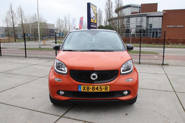 Smart FORFOUR 1.0 Business Solution Leder, Navi, Stoelvw. Cruise BOMVOL! Aanbieding!