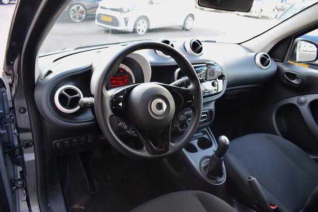 Smart FORFOUR 1.0 Business Solution | Climate | Cruise | LM Velgen | Bluetooth