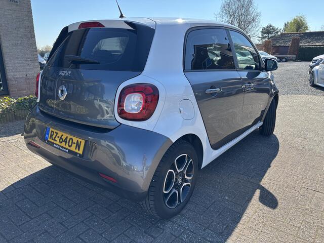 Smart FORFOUR 1.0 Prime Automaat Navigatie / Leder / Cruise control