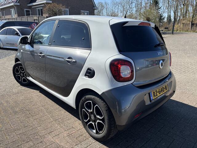 Smart FORFOUR 1.0 Prime Automaat Navigatie / Leder / Cruise control