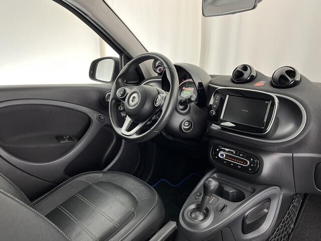 Smart FORFOUR electric drive prime 18 kWh *PANO | LUXURY-LEATHER | NAVI-FULLMAP | CAMERA | HEATED-COMFORTSEATS | AIRCO | CRUISE | 15''ALU*