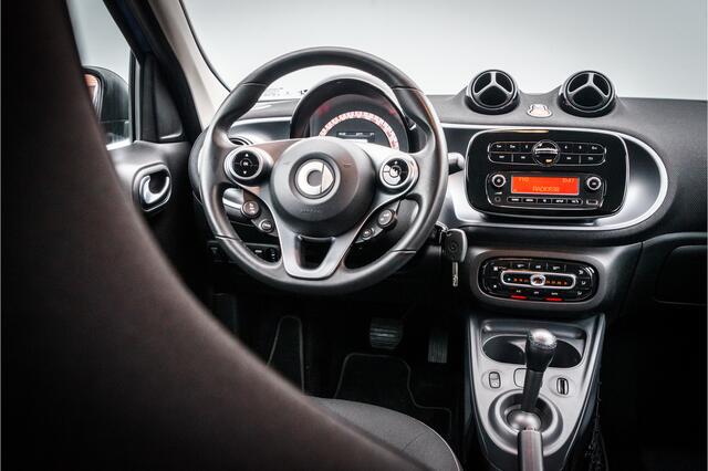 Smart FORFOUR 1.0 71 PK Passion | Automaat | Airco | | 15 Inch LMV | Led | Cruise control | Audio | Telefoon voorbereiding |