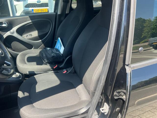 Smart FORFOUR 1.0 T PASSION