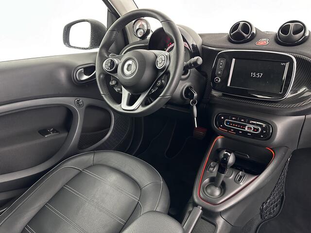 Smart FORTWO EQ Comfort PLUS 18 kWh [ 3-Fase ] Aut. *PANO | FULL-LED | VOLLEDER | NAVI-FULLMAP | CAMERA | BRABUS-WHEELS | AMBIENT-LIGHT | AIRCO | PDC | CRUISE | DAB | APP.CONNECT | COMFORT-SEATS | 16''ALU*