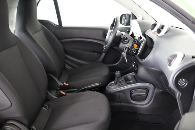 Smart FORTWO electric drive edition greenflash passion 18 kWh / Clima / Bluetooth / Cruisecontrol / LMV