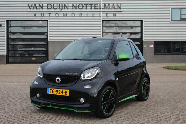 Smart FORTWO Cabrio Electric Drive Prime 18 kWh Brabus / Carplay / JBL / N.A.P.