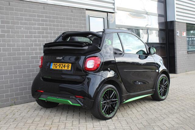Smart FORTWO Cabrio Electric Drive Prime 18 kWh Brabus / Carplay / JBL / N.A.P.