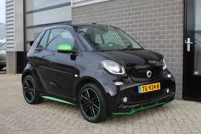 Smart FORTWO Cabrio Electric Drive Prime 18 kWh Brabus / Carplay / JBL / N.A.P.