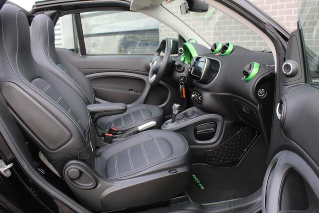 Smart FORTWO Cabrio Electric Drive Prime 18 kWh Brabus / Carplay / JBL / N.A.P.