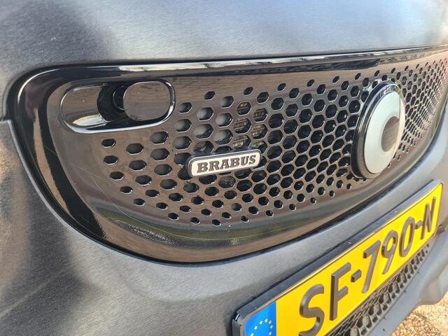 Smart FORTWO cabrio 1.0 Turbo BRABUS Xclusive Cabrio garantie!
