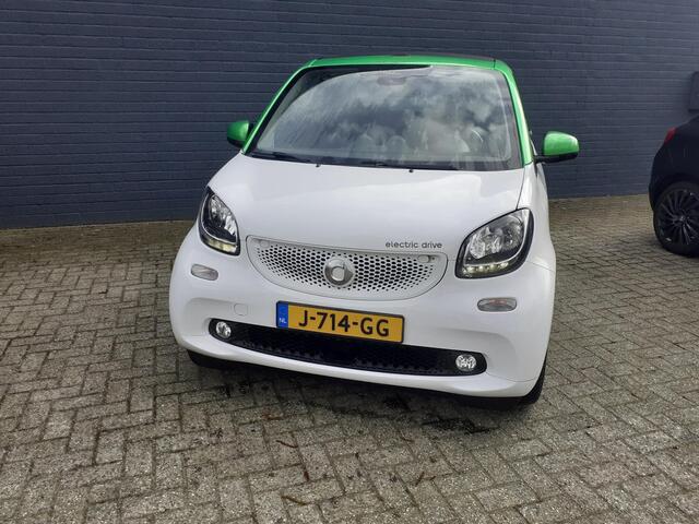 Smart FORTWO cabrio electric drive perfect 18 kWh Passion/Cabrio/Full Electric