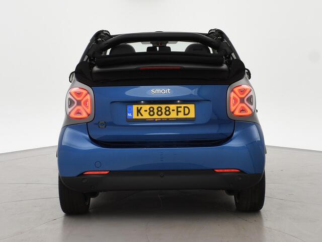 Smart FORTWO cabrio EQ COMFORT PLUS 18 KW + 16 INCH LMV | LEDER | STOELVERW. | CAMERA | NAVIGATIE