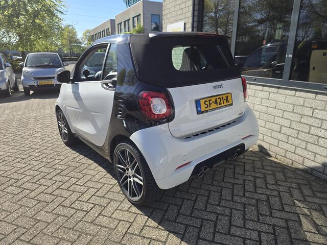 Smart FORTWO cabrio 1.0 Turbo BRABUS Xclusive