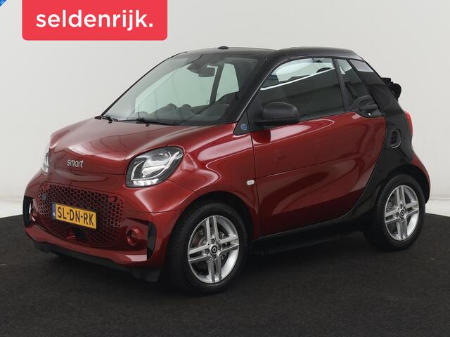 Smart FORTWO EQ Comfort 18 kWh | SOH 92,2% | Carplay | Cruise control | Climate control | Elektrisch vouwdak | Parkeerhulp | Bluetooth | Cabriolet