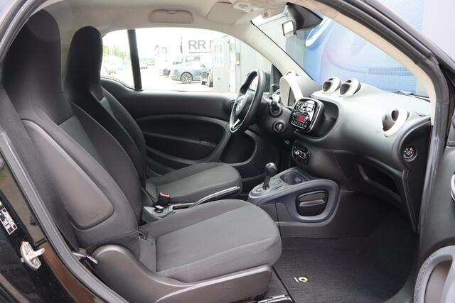 Smart FORTWO electric drive pure 18 kWh | SOH 88,3 % | BTW auto | Climate control | Cruise control