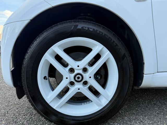 Smart FORTWO EQ Comfort PLUS Stoelverwarming Cruise SOH 93% Clima 16" lichtmetaal