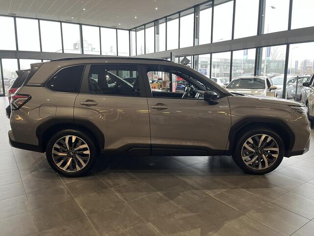 Subaru FORESTER 2.0i e-BOXER First Edition 8 Jaar garantie | Rijklaarprijs